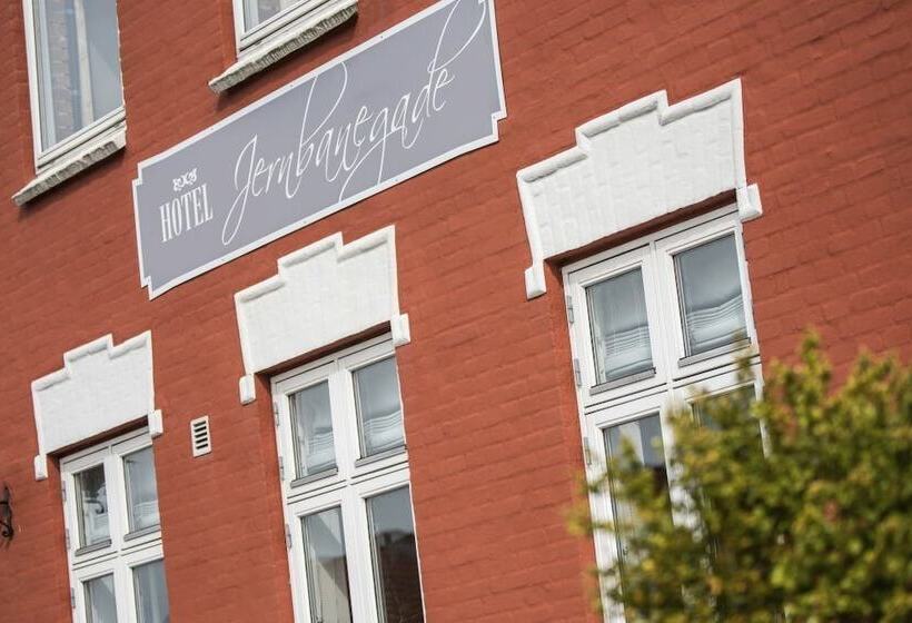 בית מלון כפרי Jernbanegade