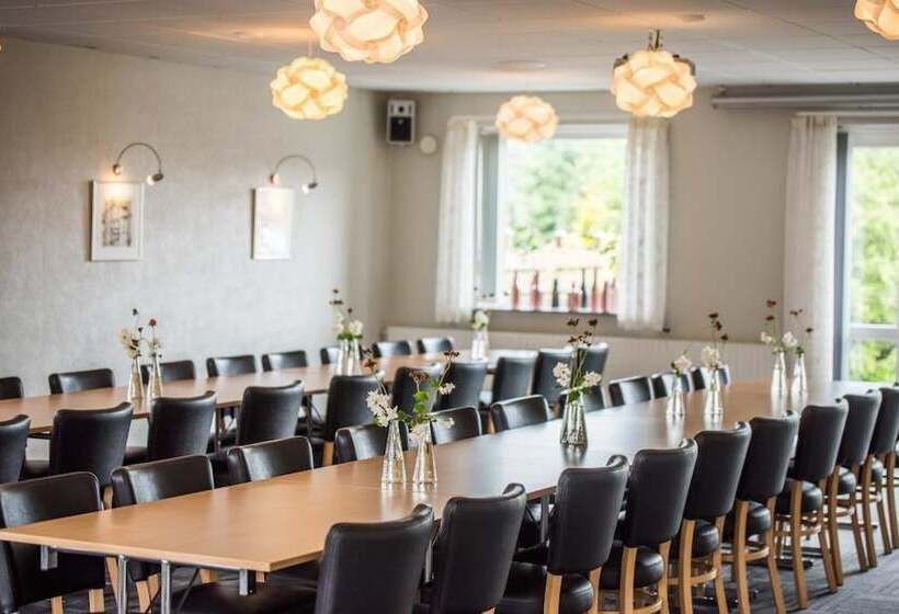 בית מלון כפרי Jernbanegade