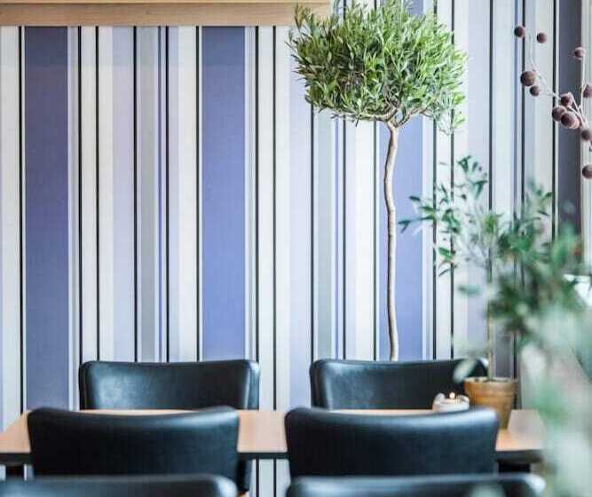 בית מלון כפרי Jernbanegade