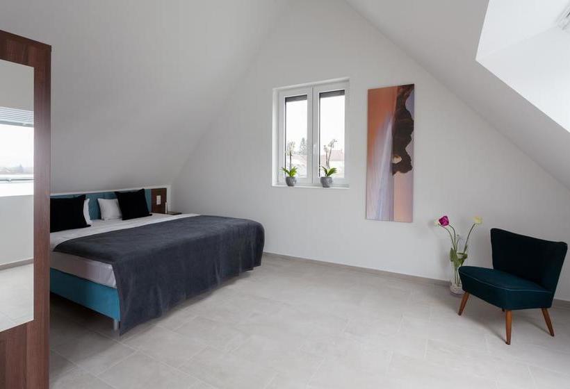 Отель Amelie Chez Inez