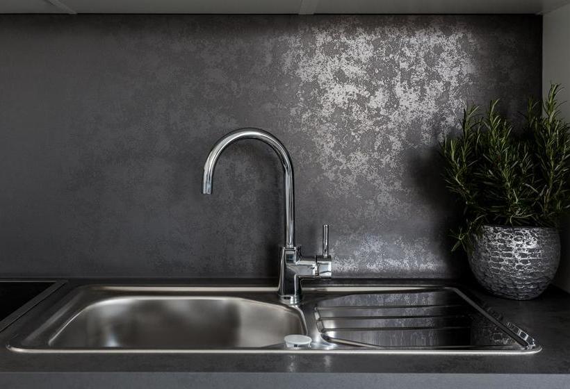 Отель Amelie Chez Inez