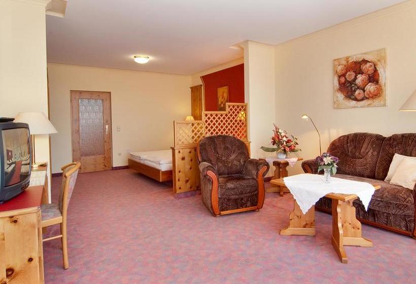 Отель Garniwohlfühlaktiv Kronberg