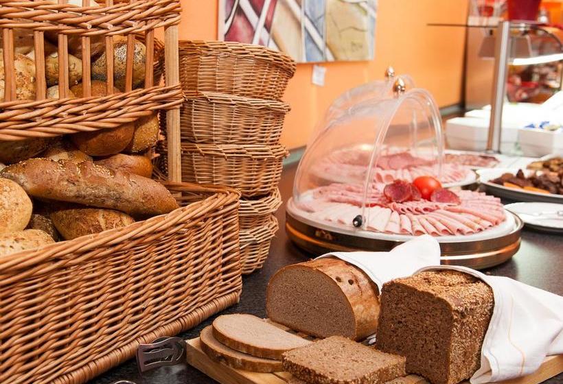 Отель Garniwohlfühlaktiv Kronberg