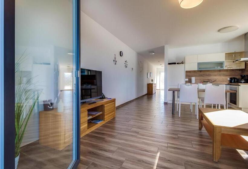 호텔 Lagovida Das Ferienresort Am Störmthaler See