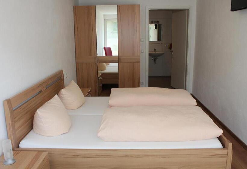 בית מלון כפרי Landgasthof Heerlein