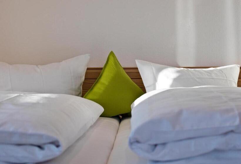 Отель Landhaus Altmuehltal