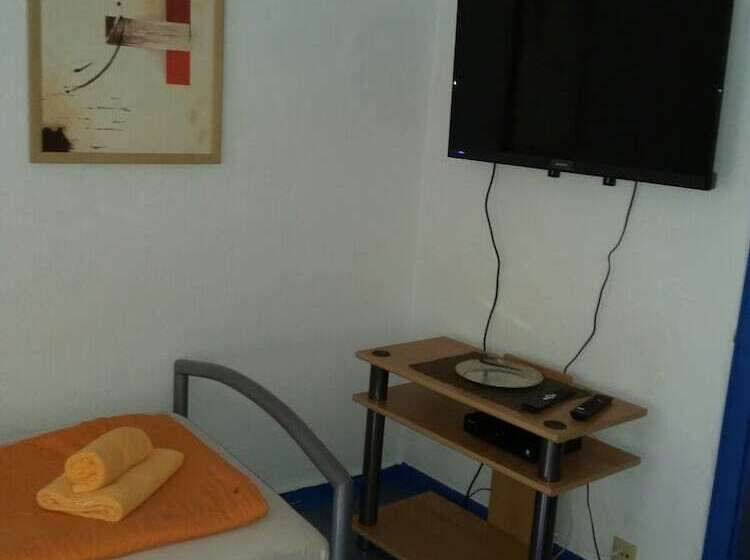 Отель Pension & Appartments Landhaus Bettina Fulda