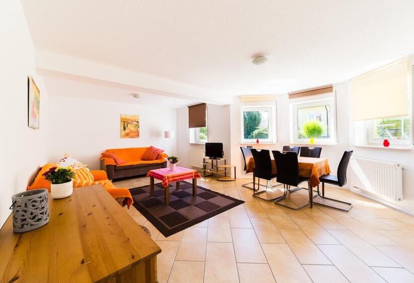 Отель Pension & Appartments Landhaus Bettina Fulda