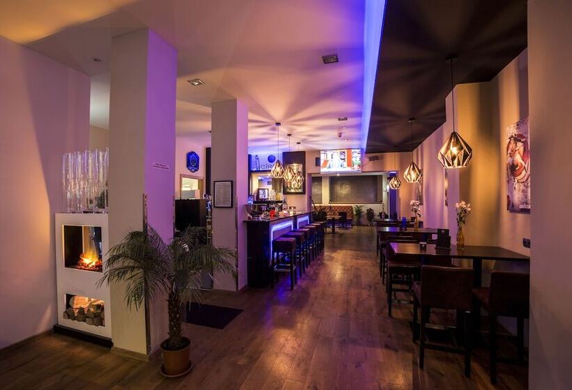 בית מלון כפרי Livinn