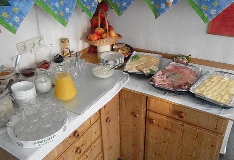 Отель Gästehaus Nis Puk Und Ferienwohnungen