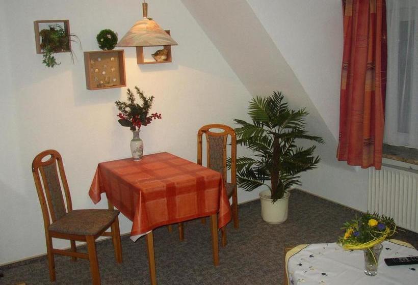 Отель Gästehaus Nis Puk Und Ferienwohnungen