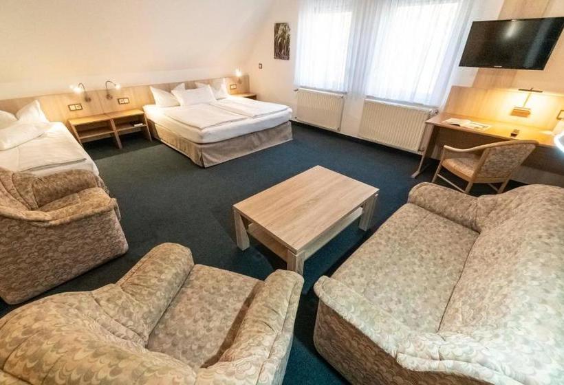 ホテル Pension & Restaurant Nordstern