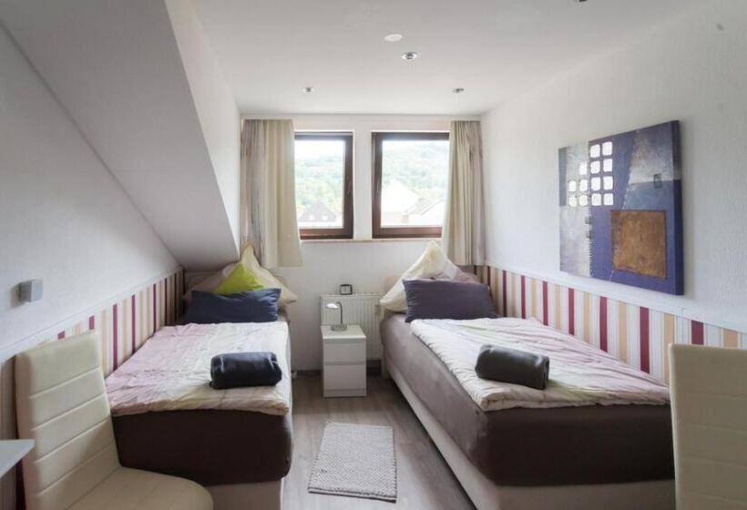 ホテル Oberkasseler Hof Bonn