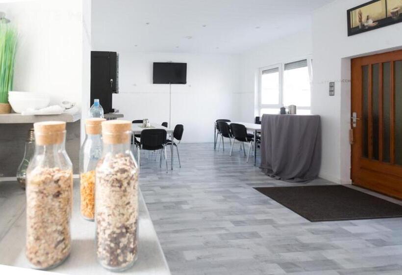 ホテル Oberkasseler Hof Bonn