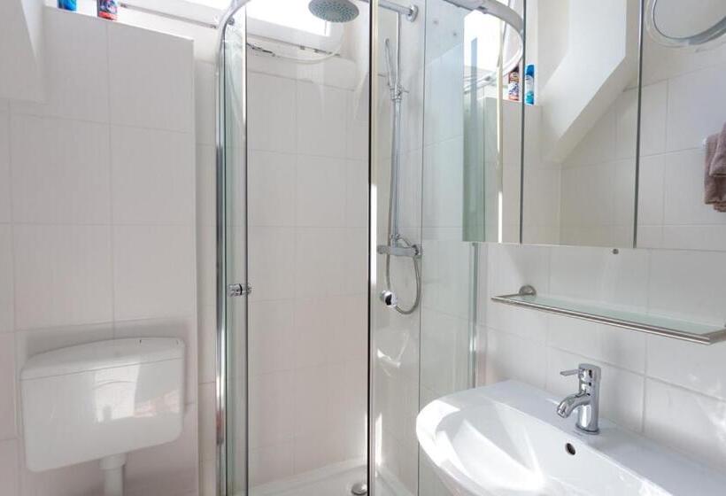 ホテル Oberkasseler Hof Bonn