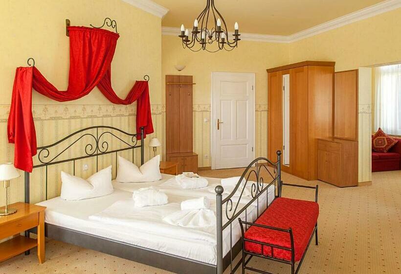 Ostseehotel Villen Im Park Ein Rovell