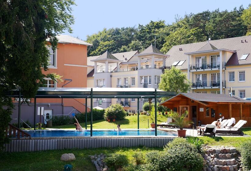 Ostseehotel Villen Im Park Ein Rovell