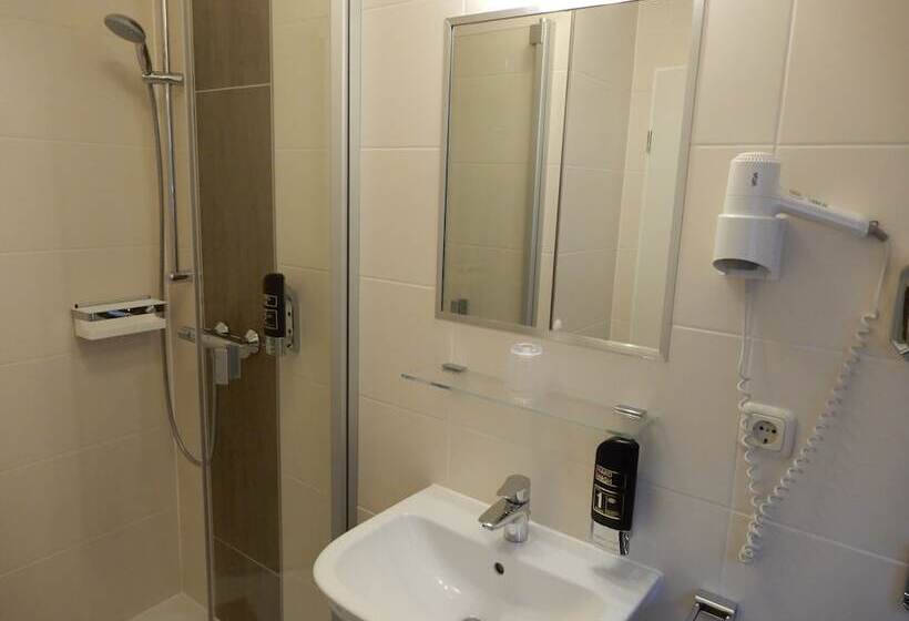 酒店 Pension Am Hafen