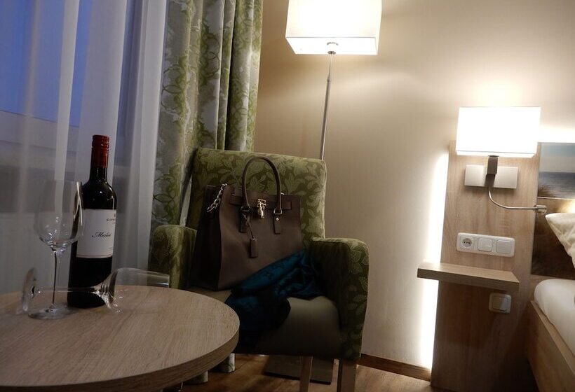 酒店 Pension Am Hafen