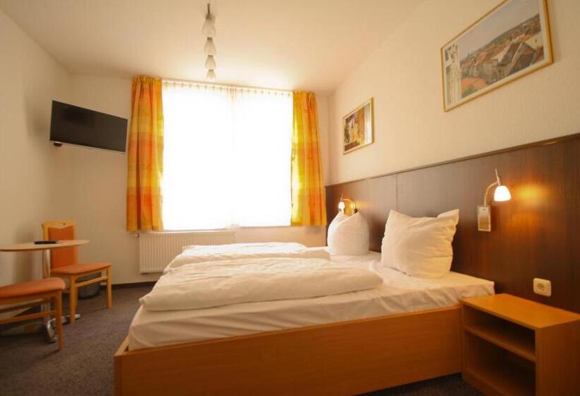 فندق Pension Bei Der Marienkirche