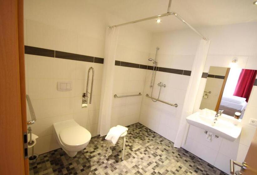 فندق Pension Bei Der Marienkirche