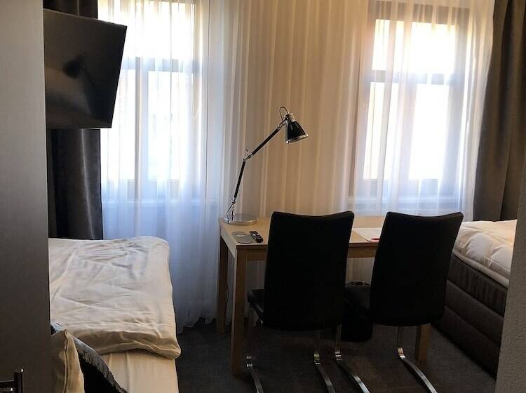 Отель Pension Burkhardt