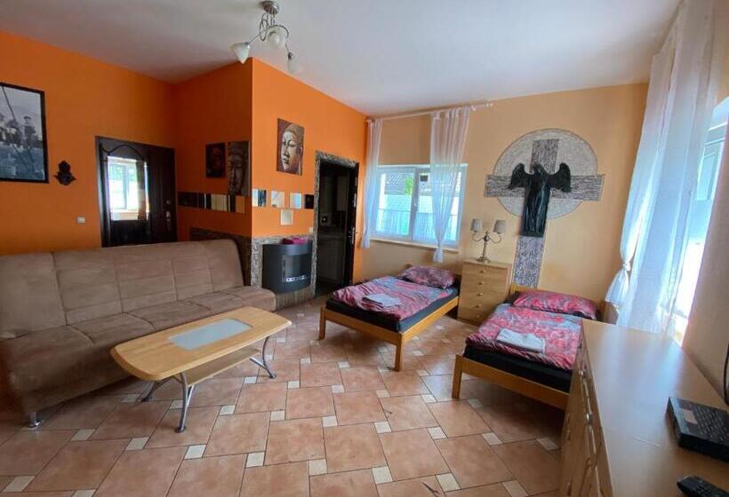 ホテル Pension Sxf