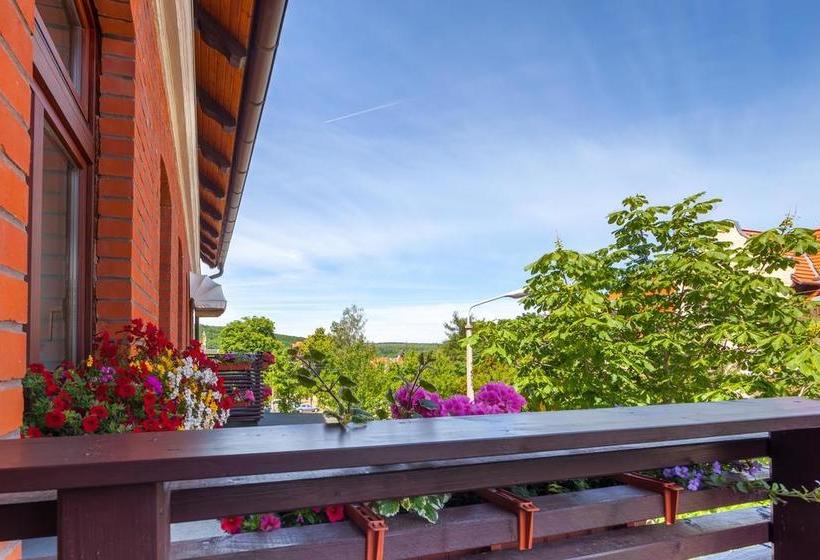 בית מלון כפרי Und Restaurant Piccolo