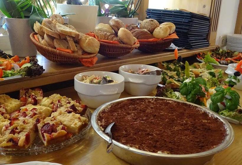 בית מלון כפרי Und Restaurant Piccolo