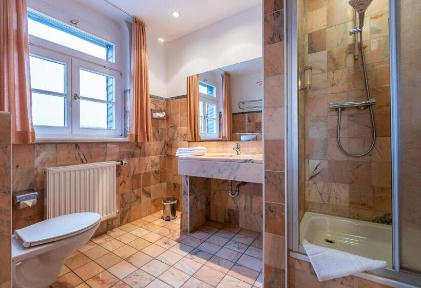 Отель Ratskeller Schwarzenberg