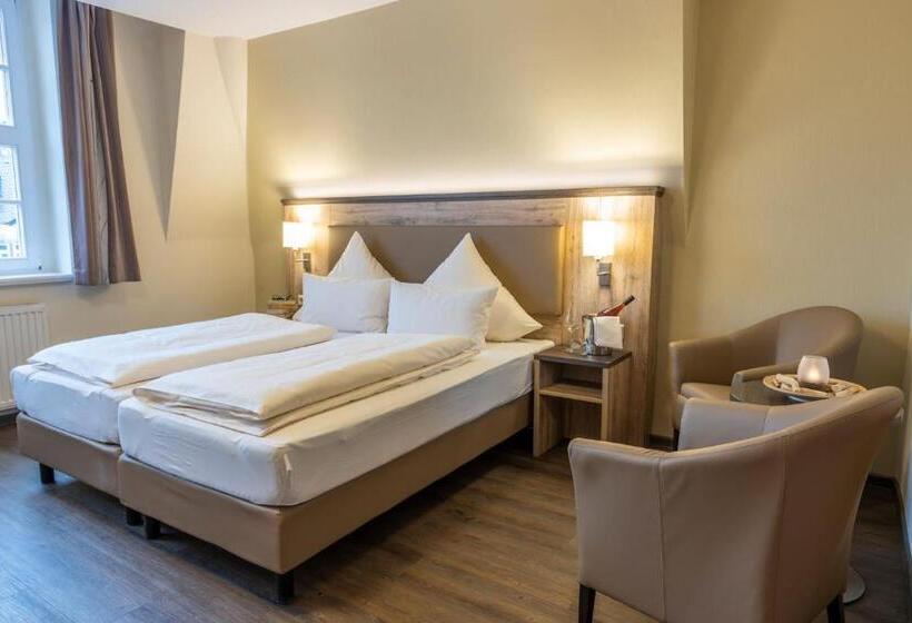 Отель Ratskeller Schwarzenberg