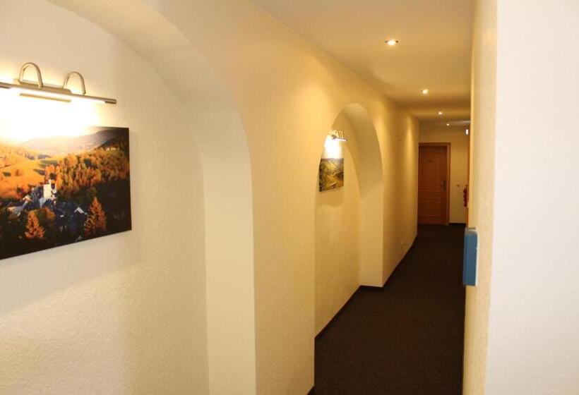 Отель Ratskeller Schwarzenberg