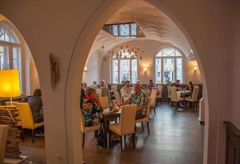 Отель Ratskeller Schwarzenberg