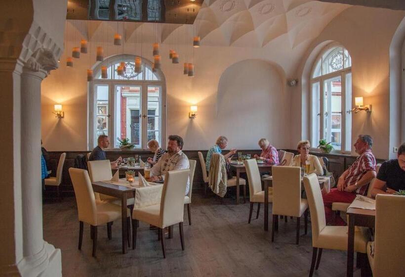 Отель Ratskeller Schwarzenberg