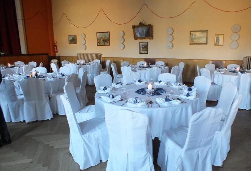 فندق Ratsstuben Kalbe