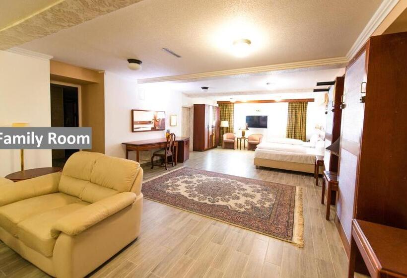 酒店 Ravel International