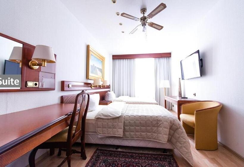 酒店 Ravel International