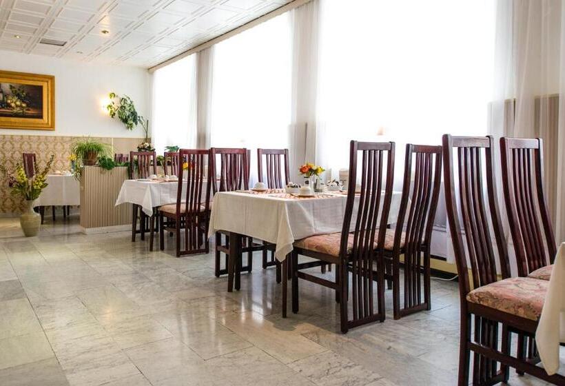 酒店 Ravel International