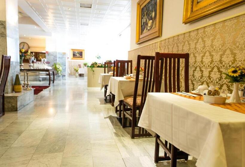 酒店 Ravel International