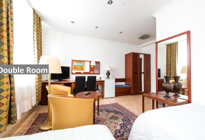 酒店 Ravel International