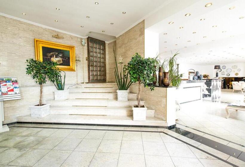 酒店 Ravel International