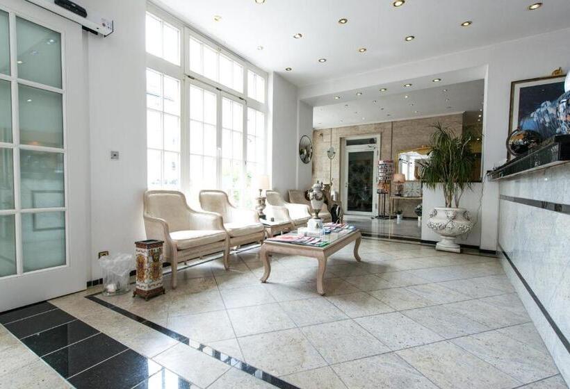 酒店 Ravel International