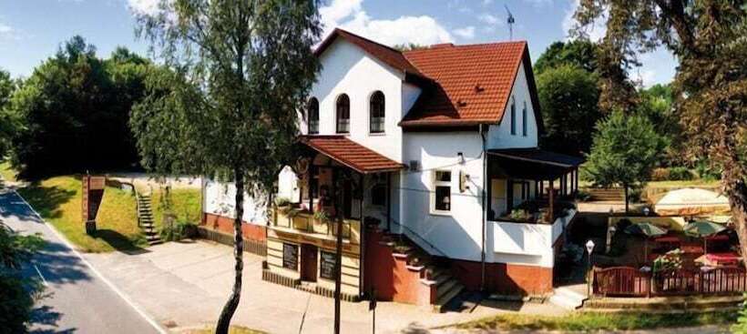 בית מלון כפרי Restaurant & Pension Bellevue