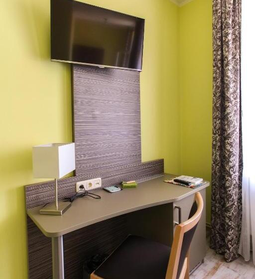 Отель Restaurant & Pension Eshramo