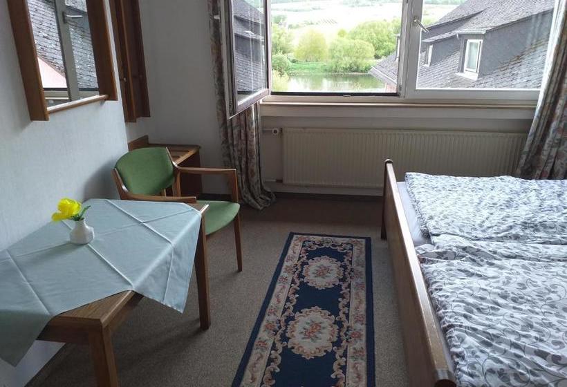 호텔 Uerziger Wuerzgarten