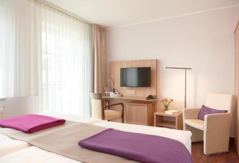 호텔 Seeschloss Sellin