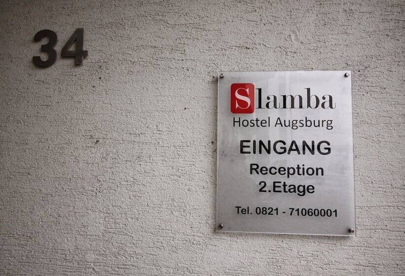 هتل Slamba Hostel