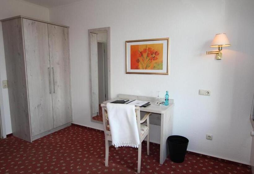 בית מלון כפרי Thormählen