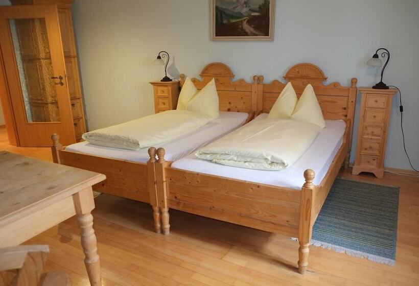 호텔 Tiroler Landgasthaus