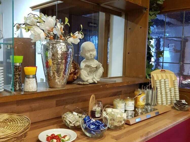 호텔 Tiroler Landgasthaus